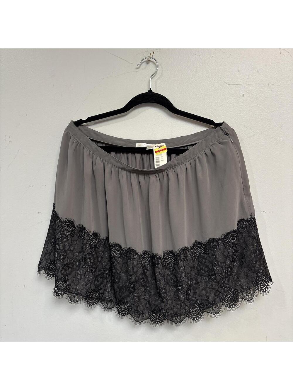 Lauren Conrad Gray Skirt with Black Lace Trim Size 14